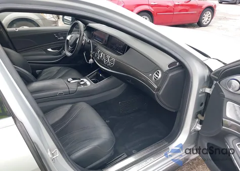 2015 Mercedes-Benz S 65 Amg z USA, uszkodzony, nr VIN WDDUG7KB8FA089717